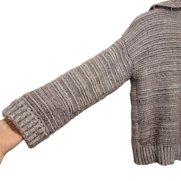 Cozycore Sweater - Picture 4 of 9